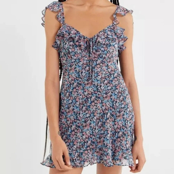 The East Order NWT Cece Floral Ruffle Chiffon Mini Dress Size S - Picture 1 of 9